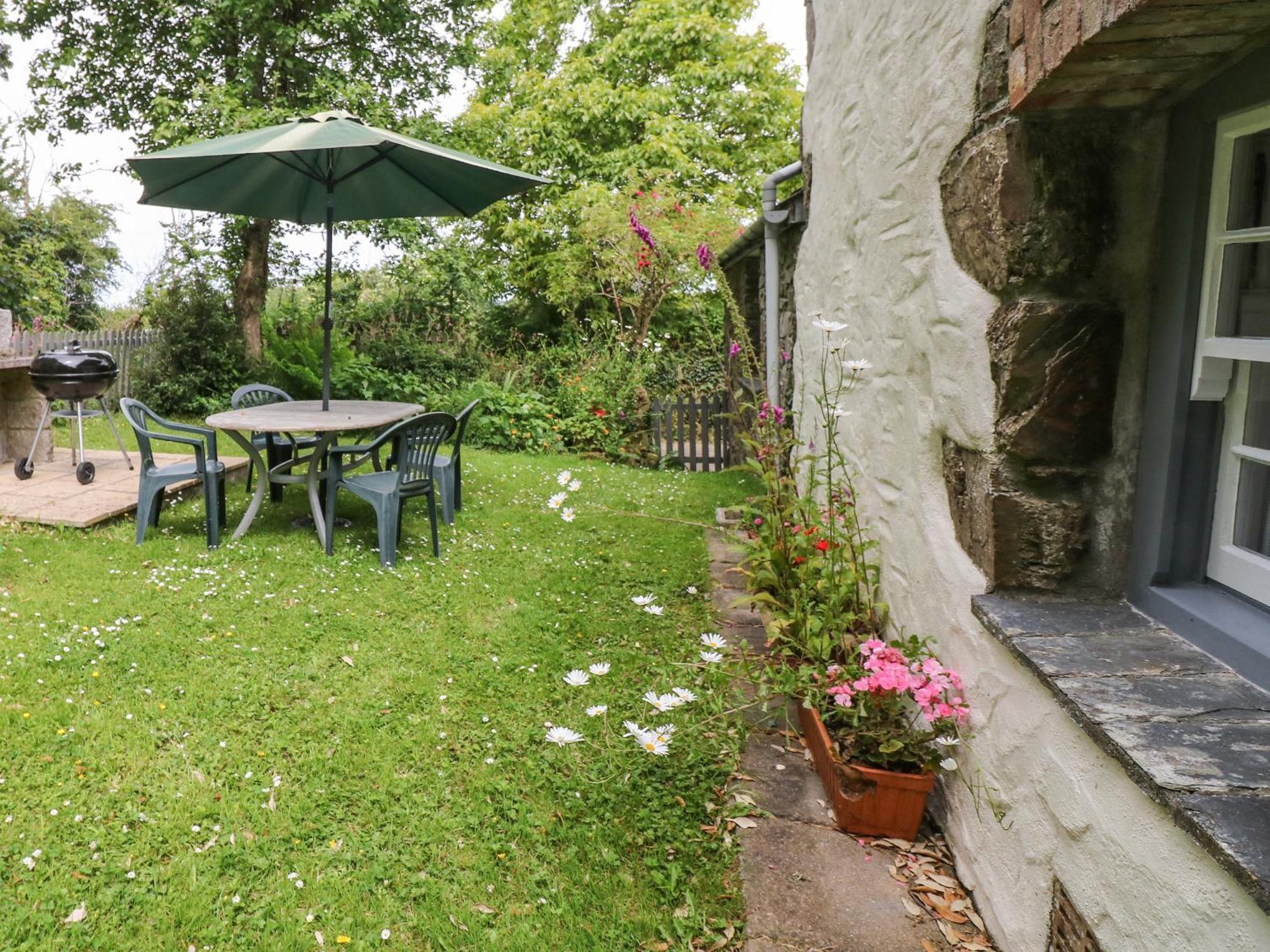 Badger Cottage Mawgan Екстериор снимка