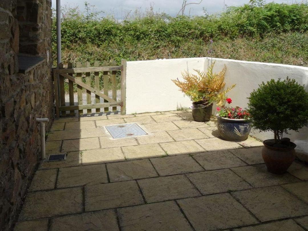 Badger Cottage Mawgan Екстериор снимка